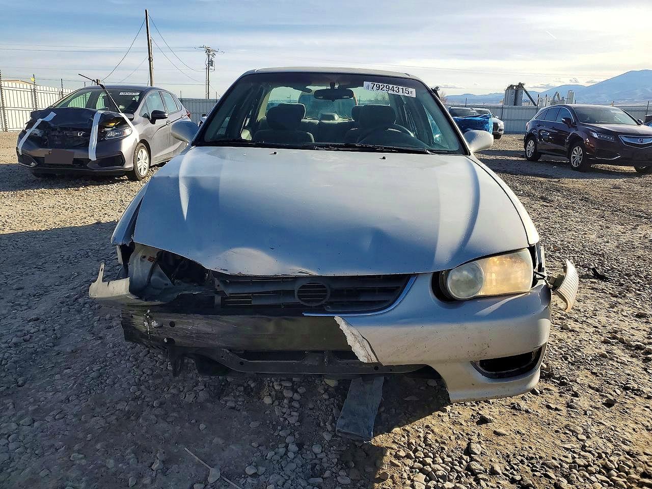 2001 TOYOTA COROLLA LE photo 5