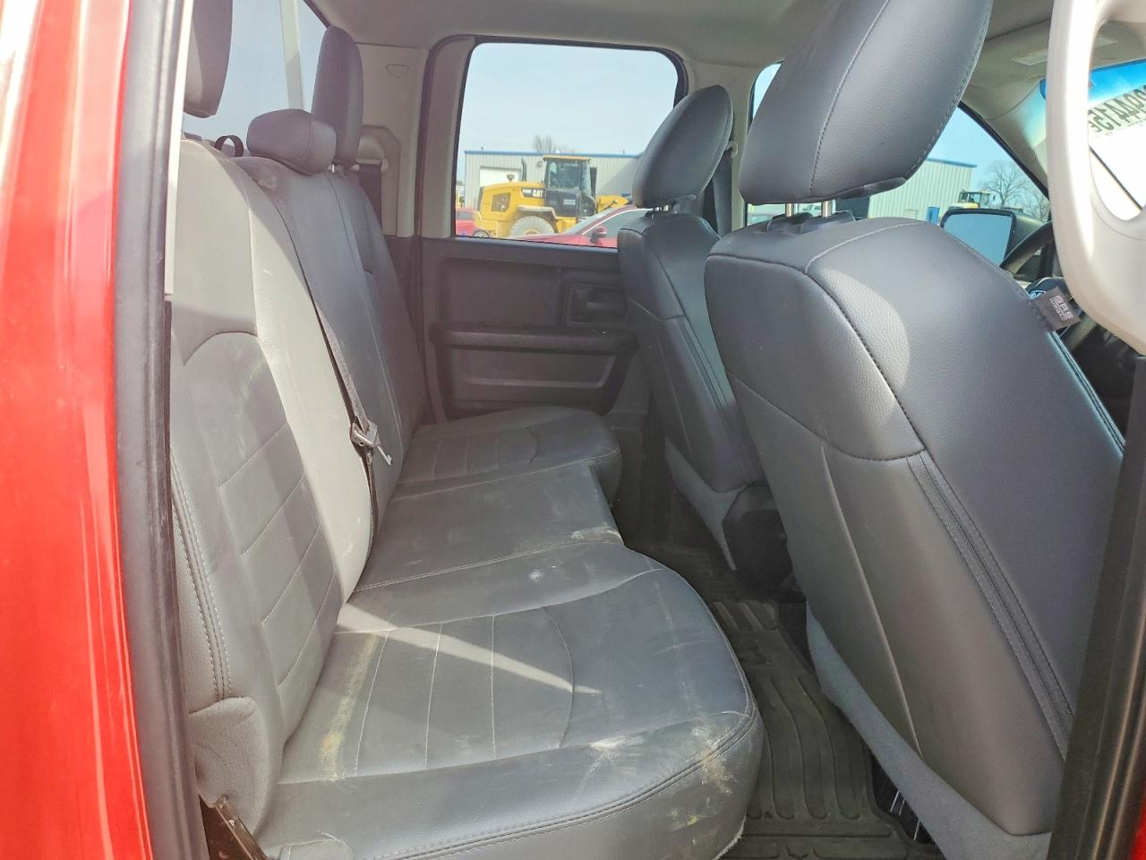 2015 RAM 1500 ST photo 10