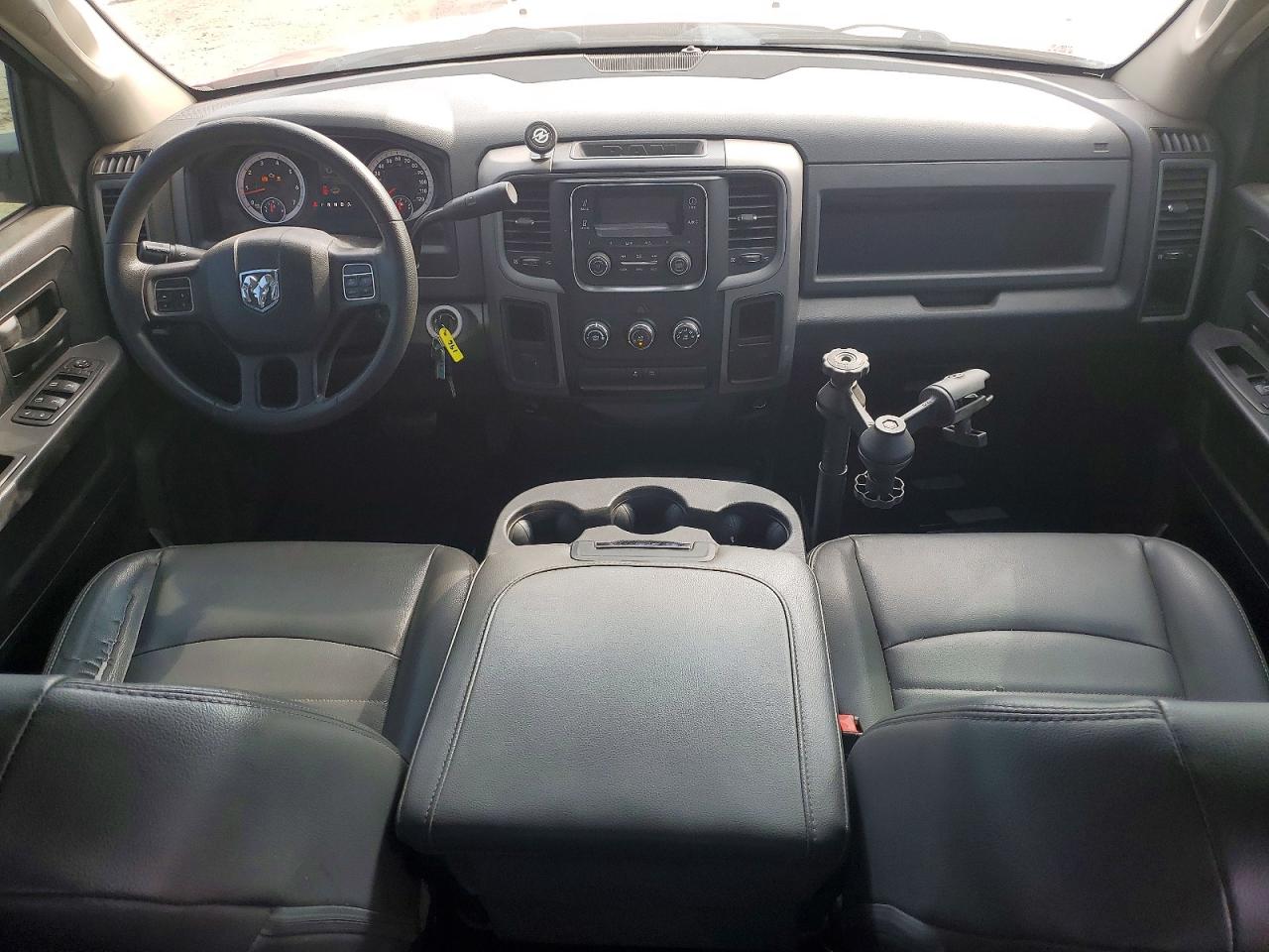 2015 RAM 1500 ST photo 8