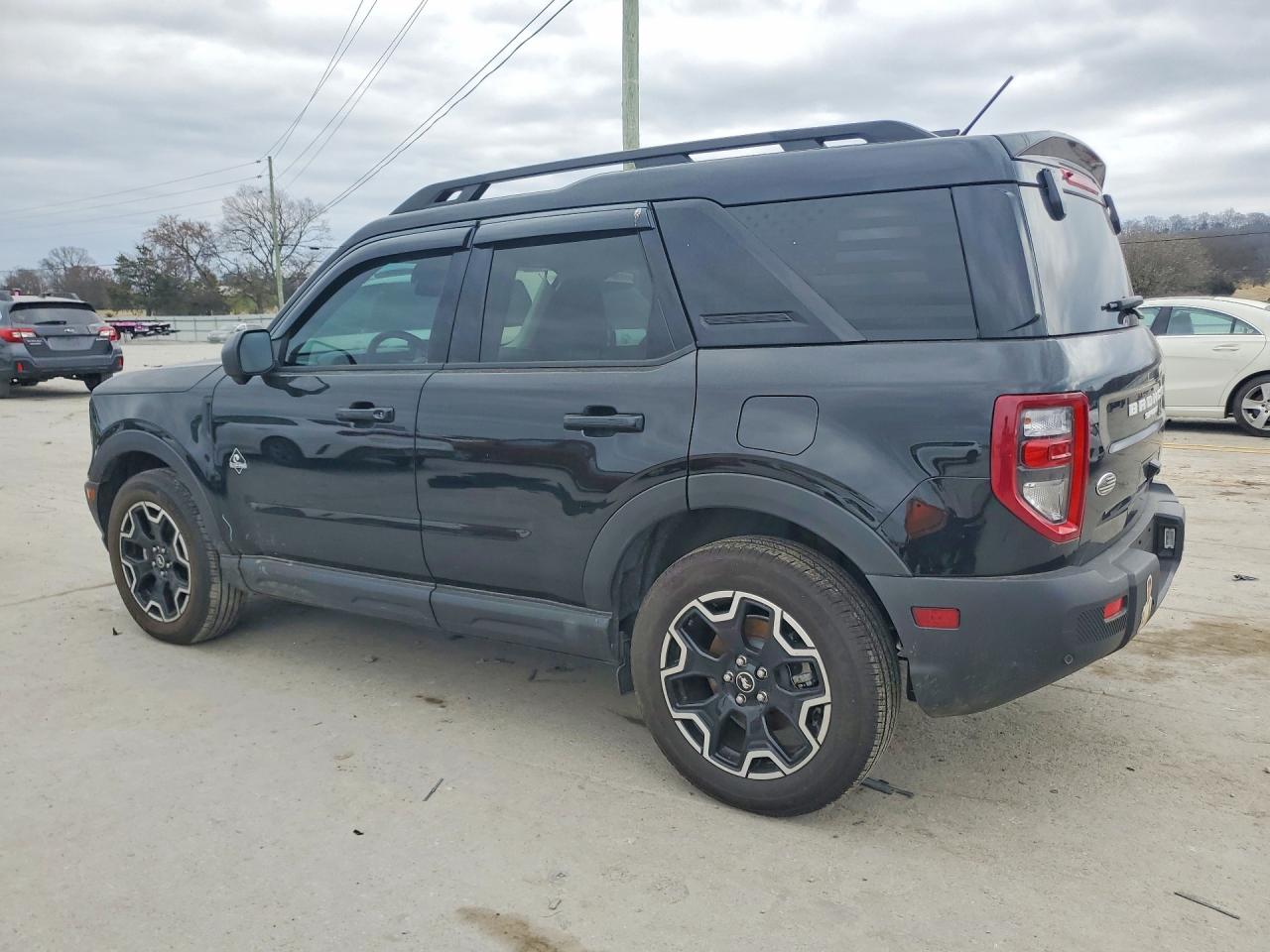 2025 FORD BRONCO SPORT OUTER BANKS photo 2