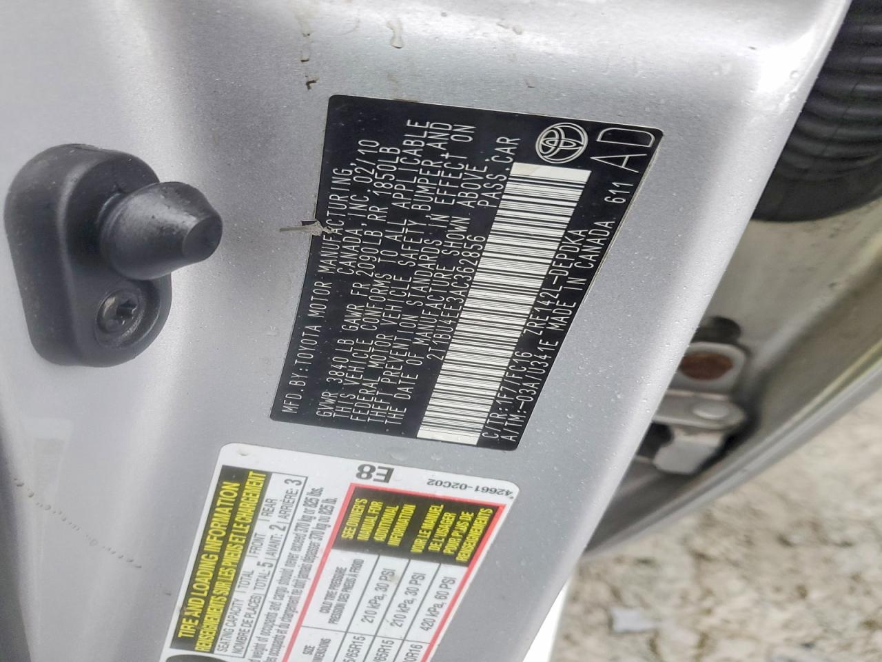 2010 TOYOTA COROLLA LE photo 12