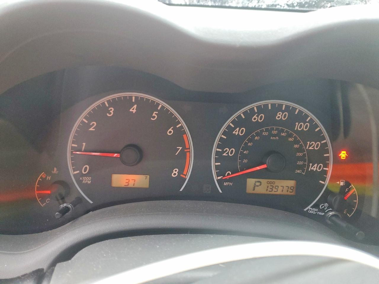 2010 TOYOTA COROLLA LE photo 9