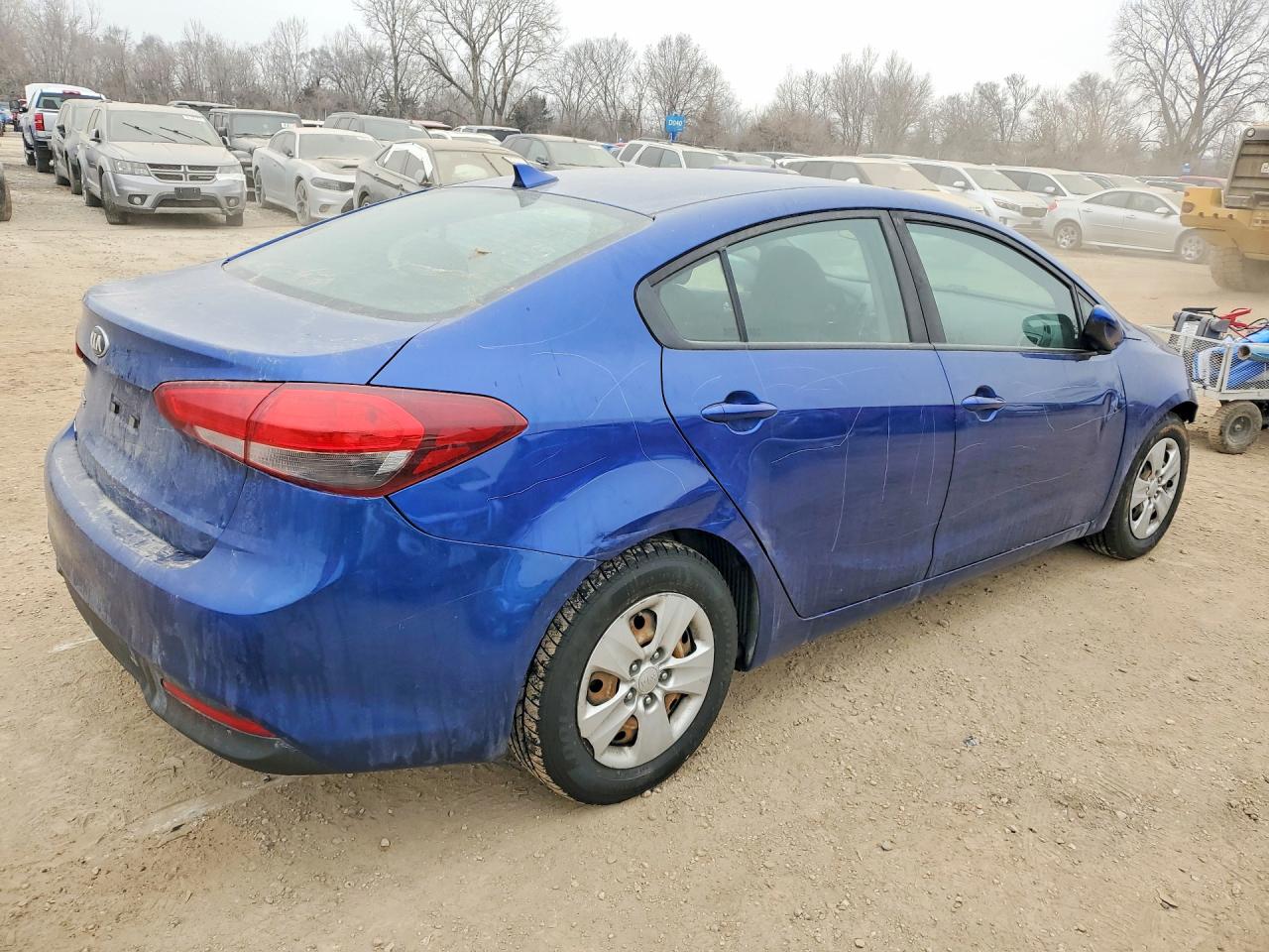 2017 KIA FORTE LX photo 3