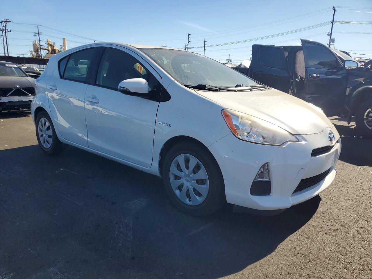 2013 TOYOTA PRIUS C THREE photo 7