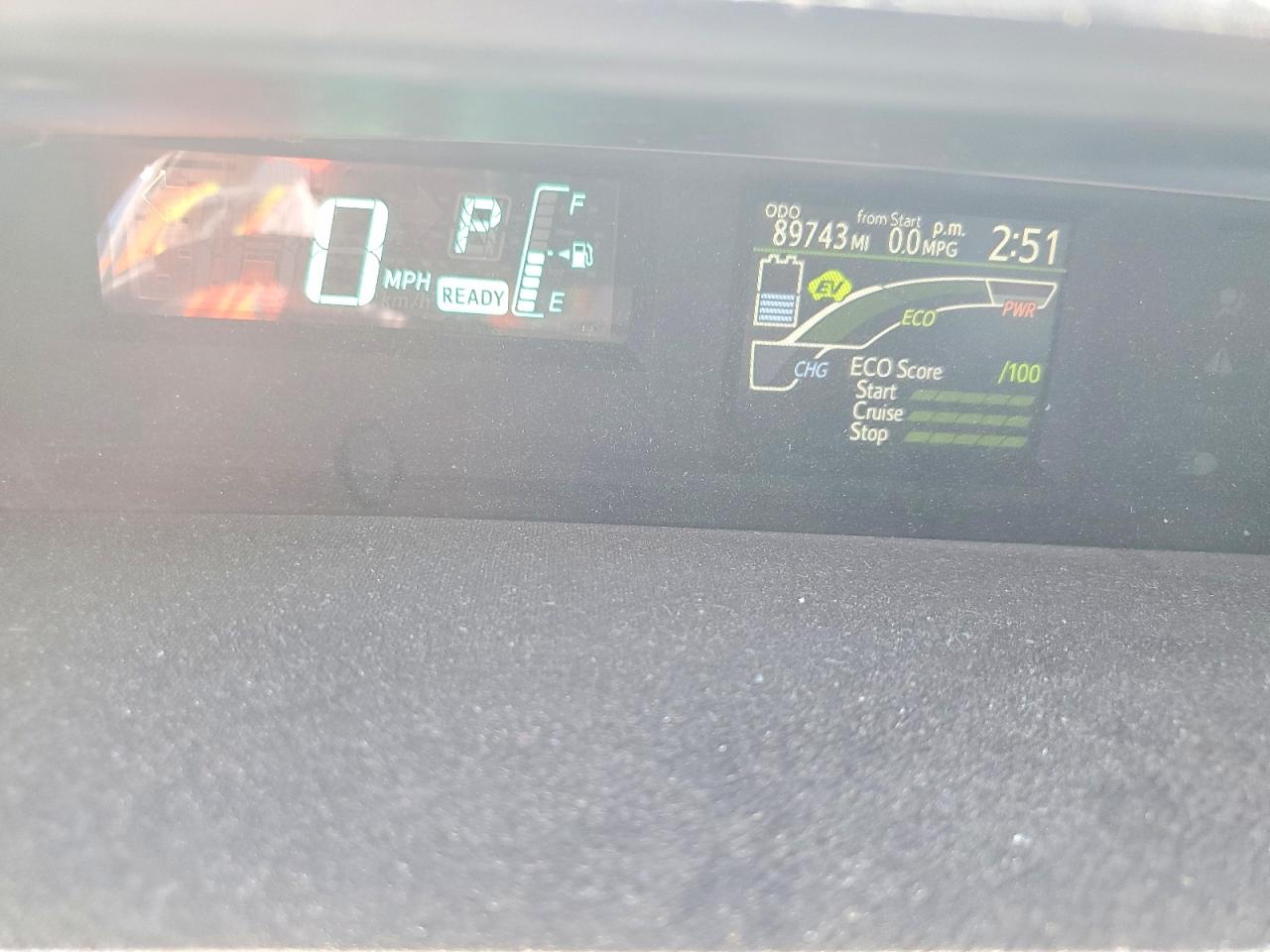 2013 TOYOTA PRIUS C THREE photo 17