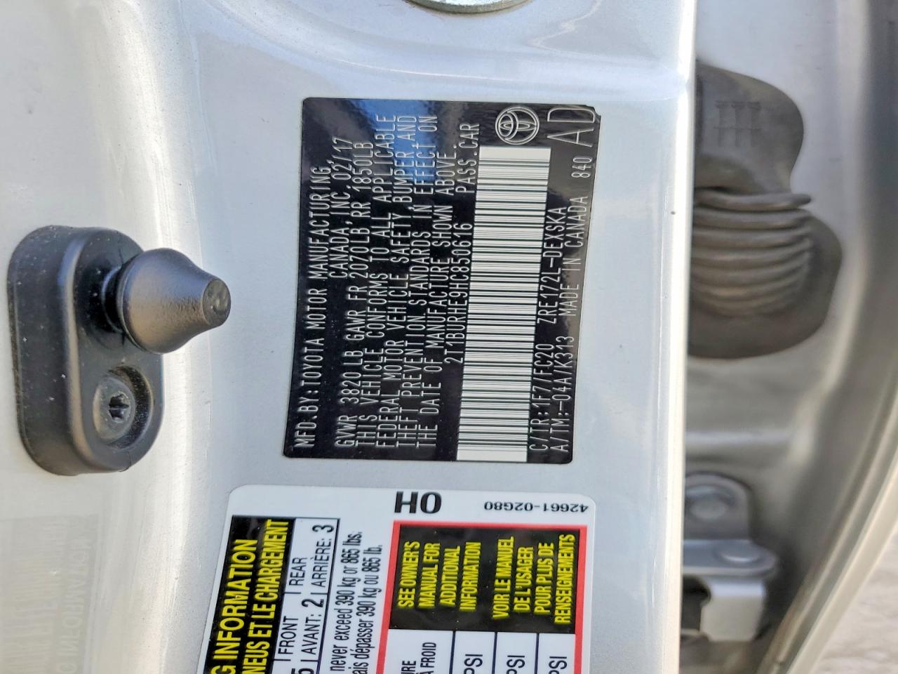 2017 TOYOTA COROLLA SE photo 13