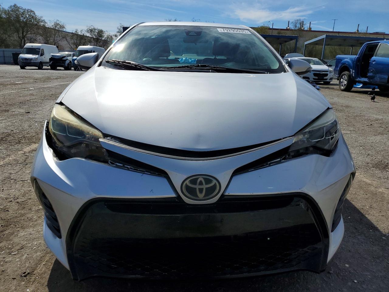 2017 TOYOTA COROLLA SE photo 5
