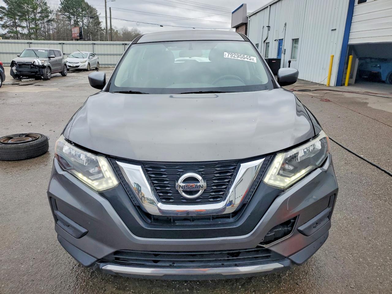2017 NISSAN ROGUE S photo 13