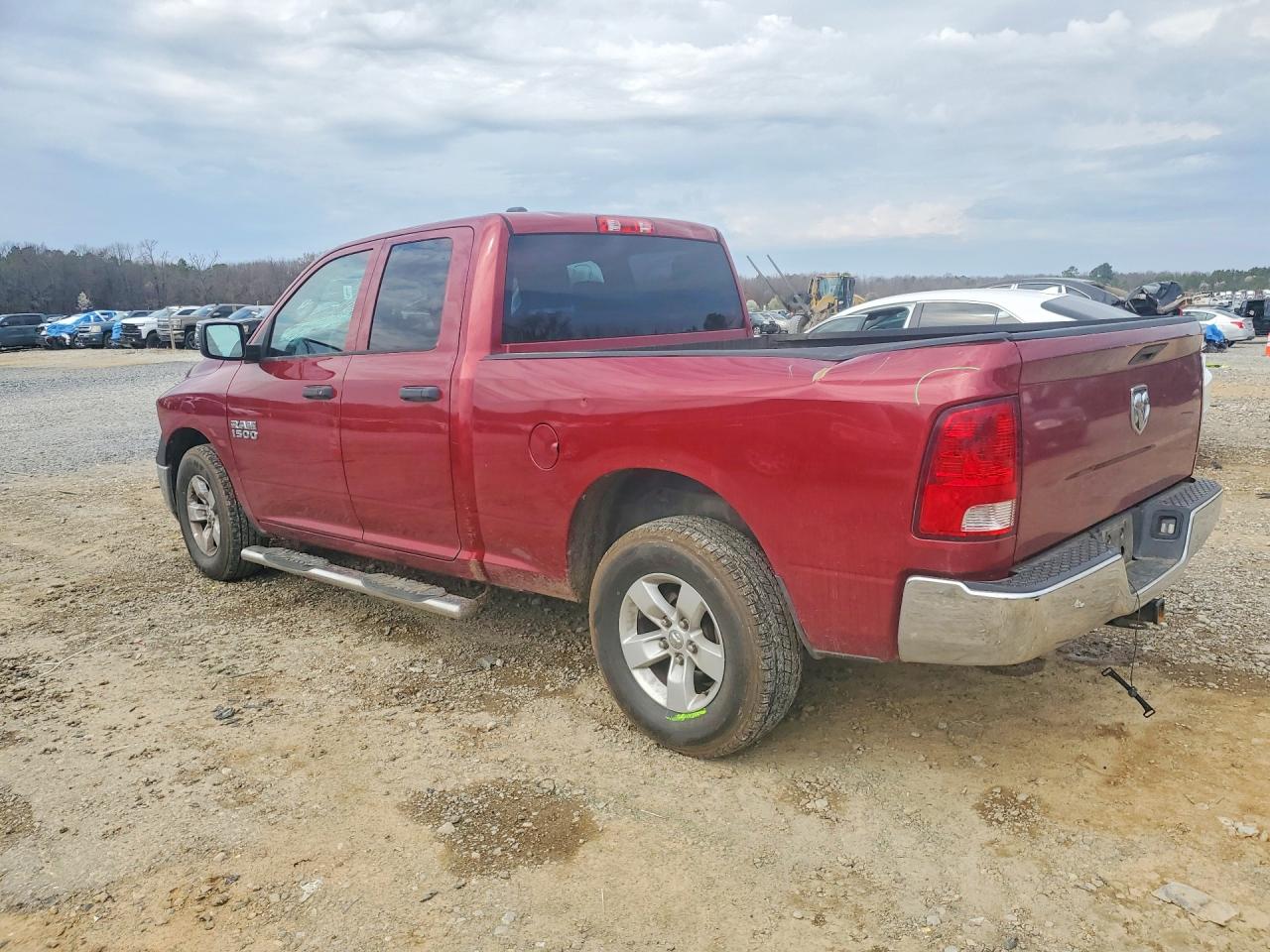 2014 RAM 1500 ST photo 3