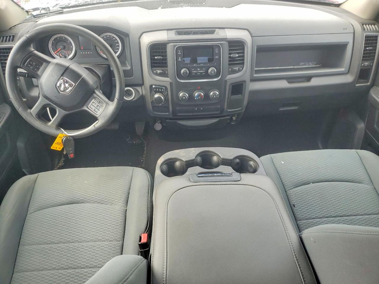2014 RAM 1500 ST photo 15