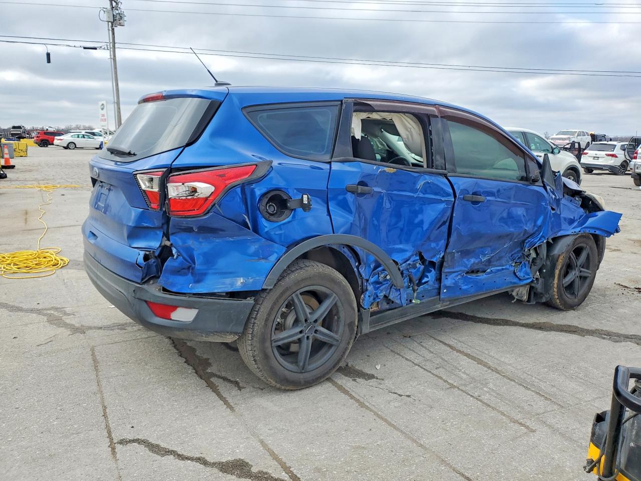 2017 FORD ESCAPE S photo 3