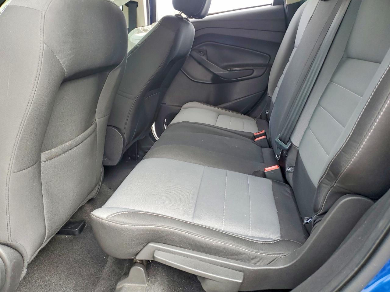 2017 FORD ESCAPE S photo 11