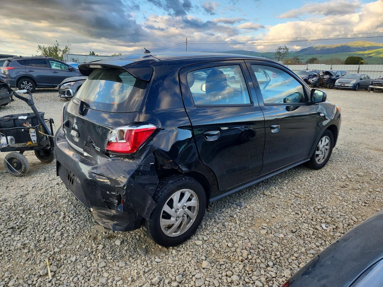 2024 MITSUBISHI MIRAGE ES photo 3