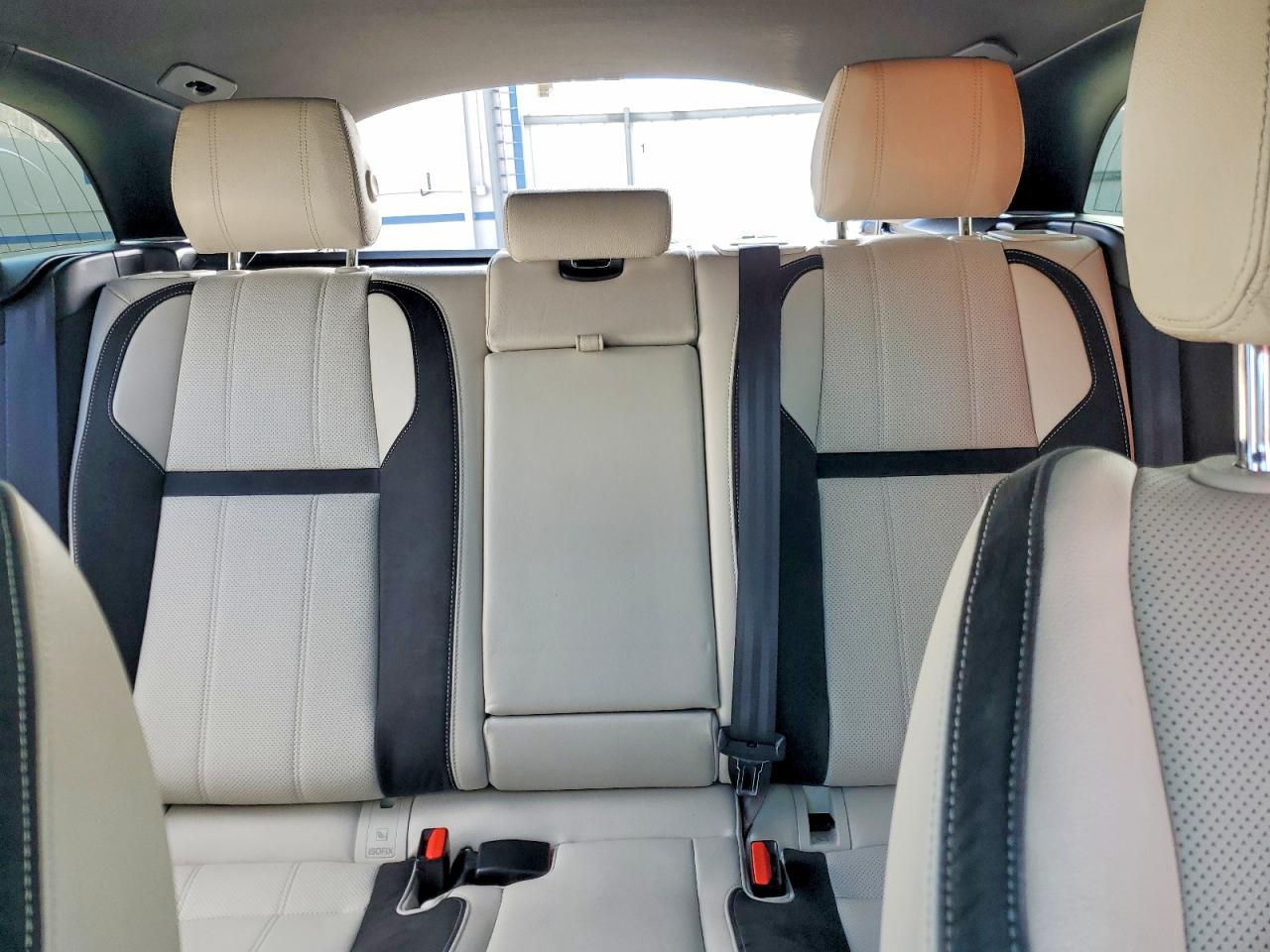 2019 LAND ROVER RANGE ROVER VELAR R-DYNAMIC SE photo 28
