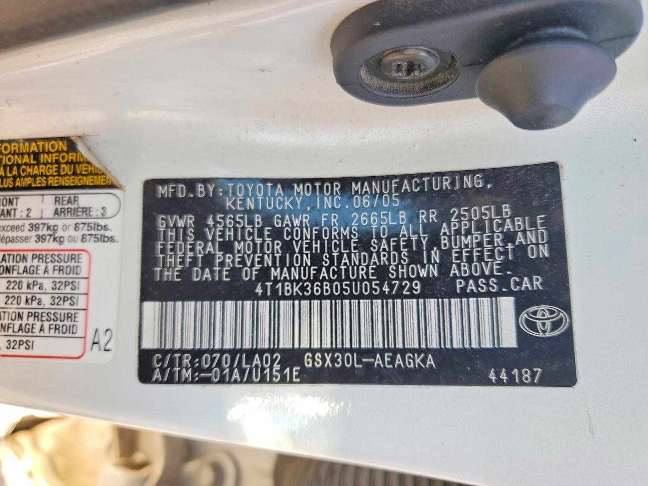 2005 TOYOTA AVALON XLS photo 34