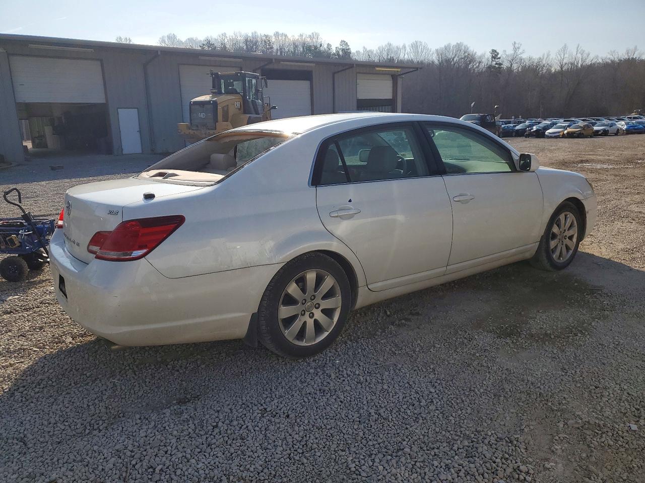 2005 TOYOTA AVALON XLS photo 7