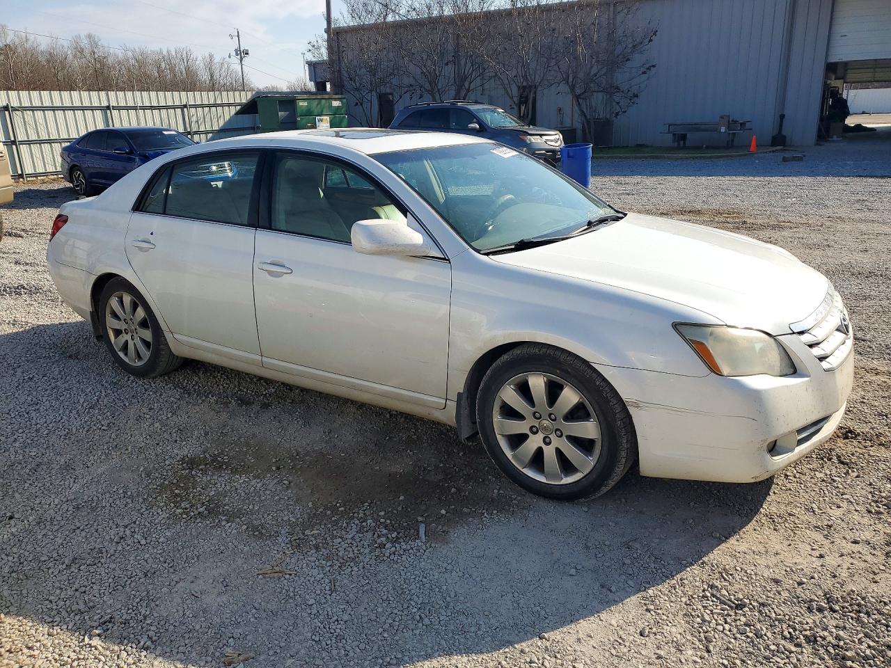 2005 TOYOTA AVALON XLS photo 10