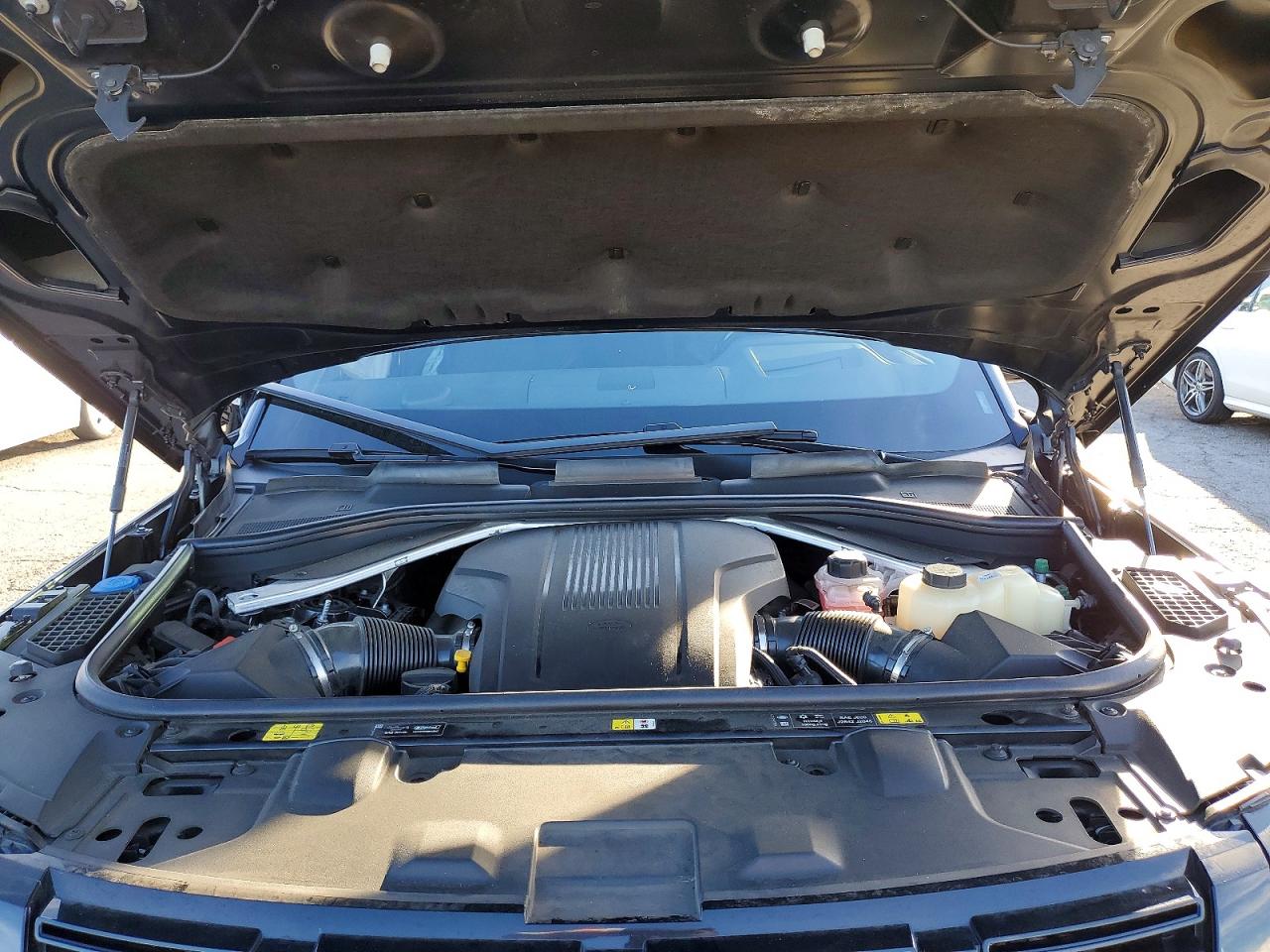 2024 LAND ROVER RANGE ROVER SE photo 23