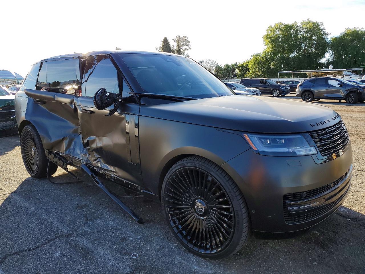 2024 LAND ROVER RANGE ROVER SE photo 7