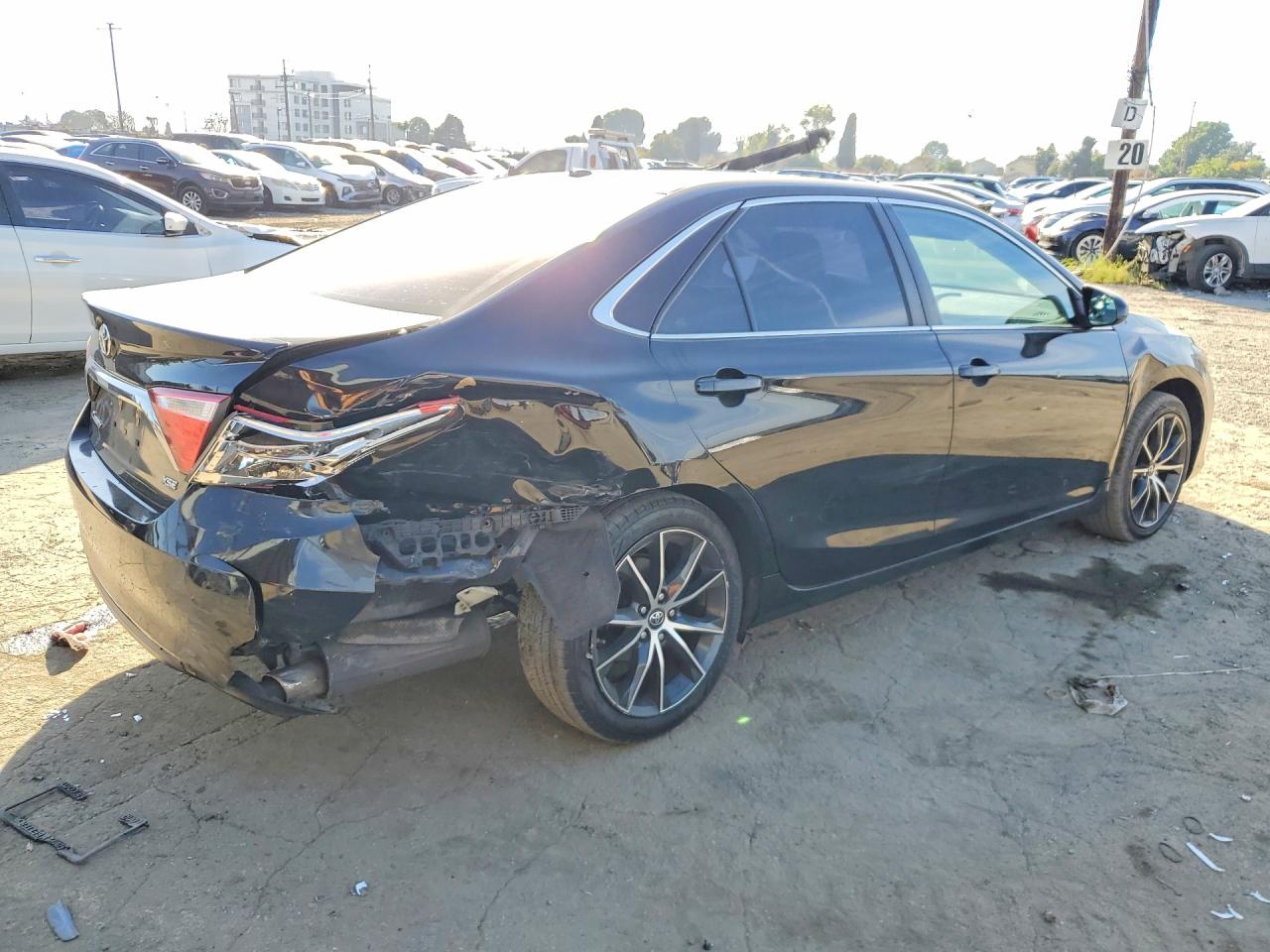 2017 TOYOTA CAMRY XSE V6 photo 5
