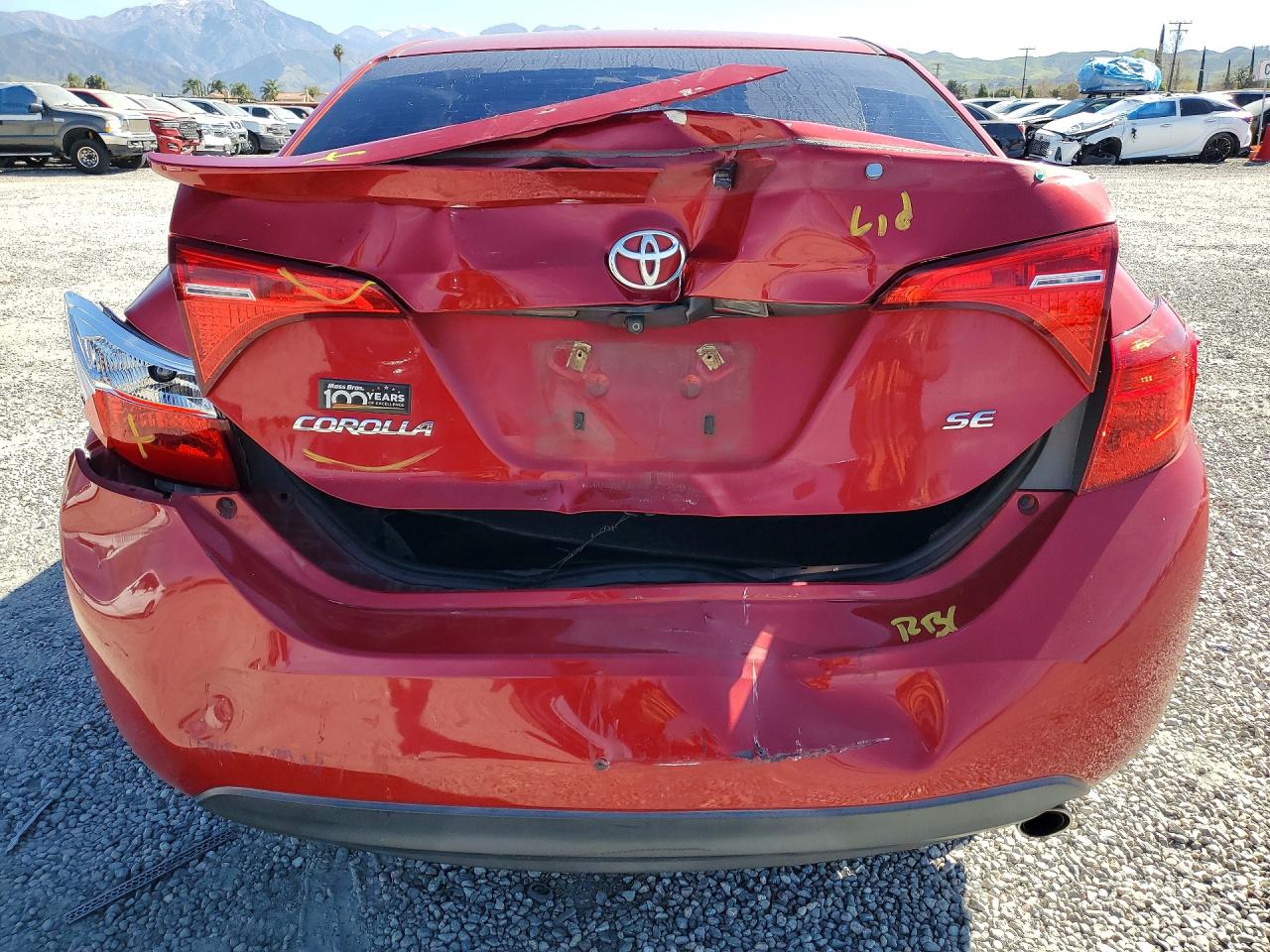 2019 TOYOTA COROLLA SE photo 6