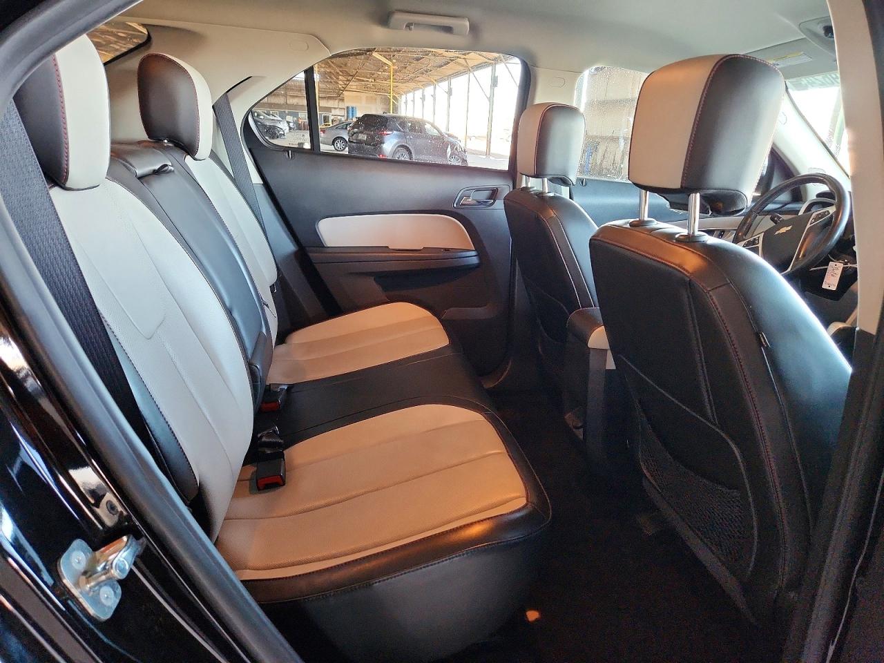 2015 CHEVROLET EQUINOX LT photo 31