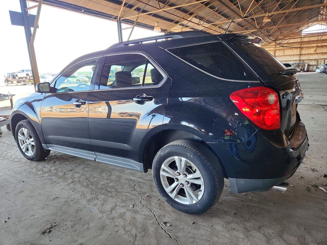 2015 CHEVROLET EQUINOX LT photo 4