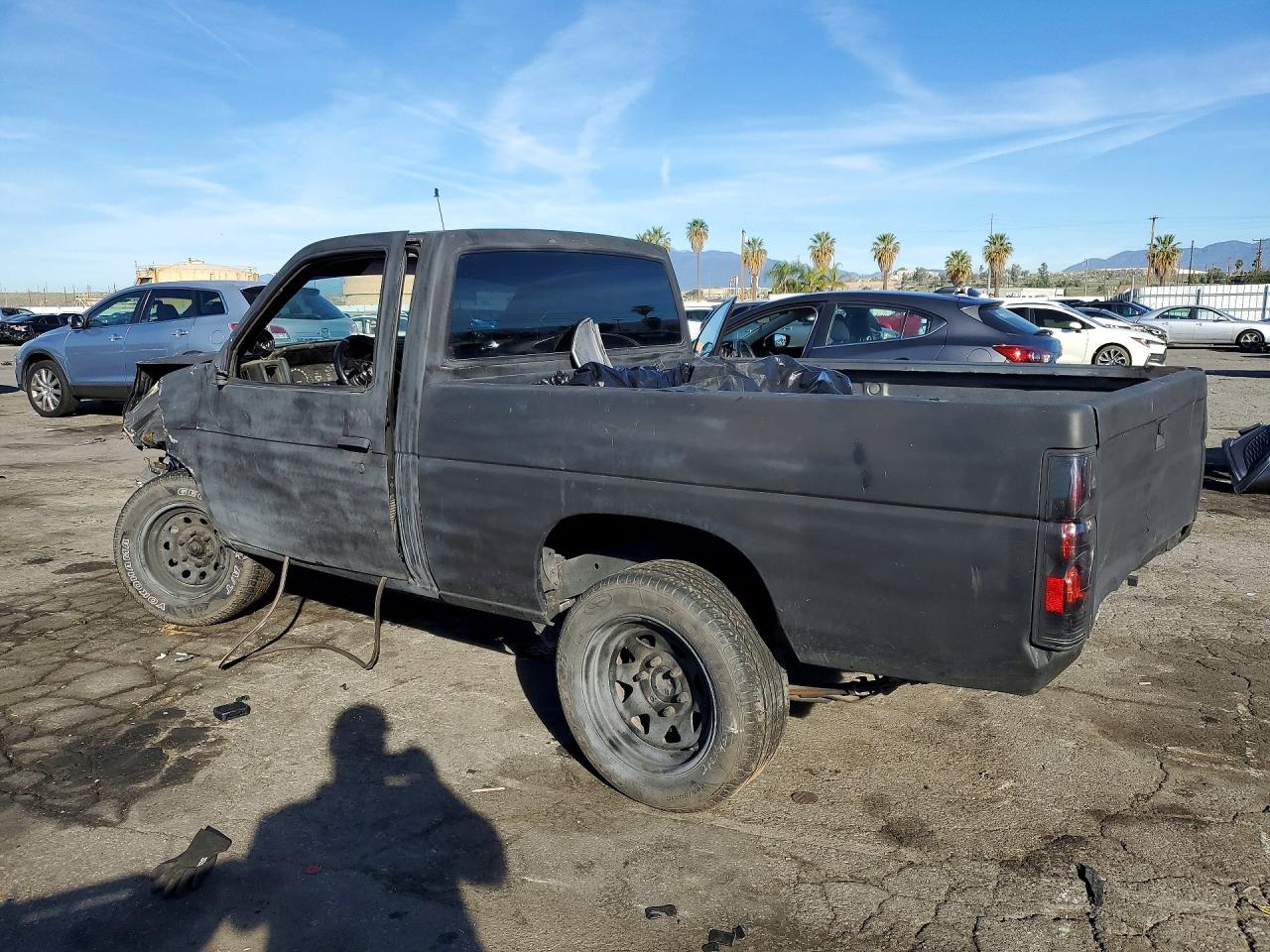 1990 NISSAN TRUCK BASE photo 2