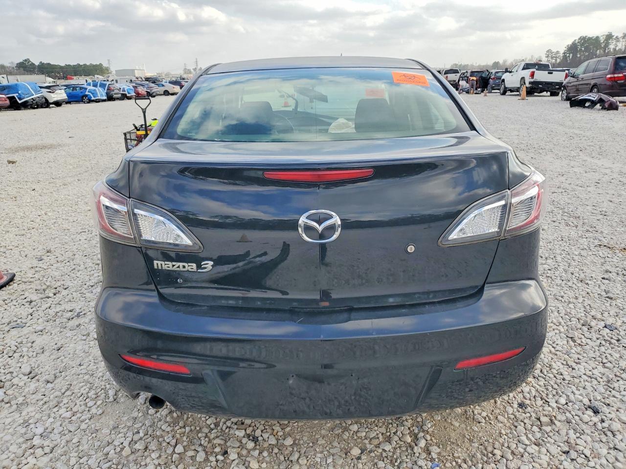 2013 MAZDA 3 I photo 16