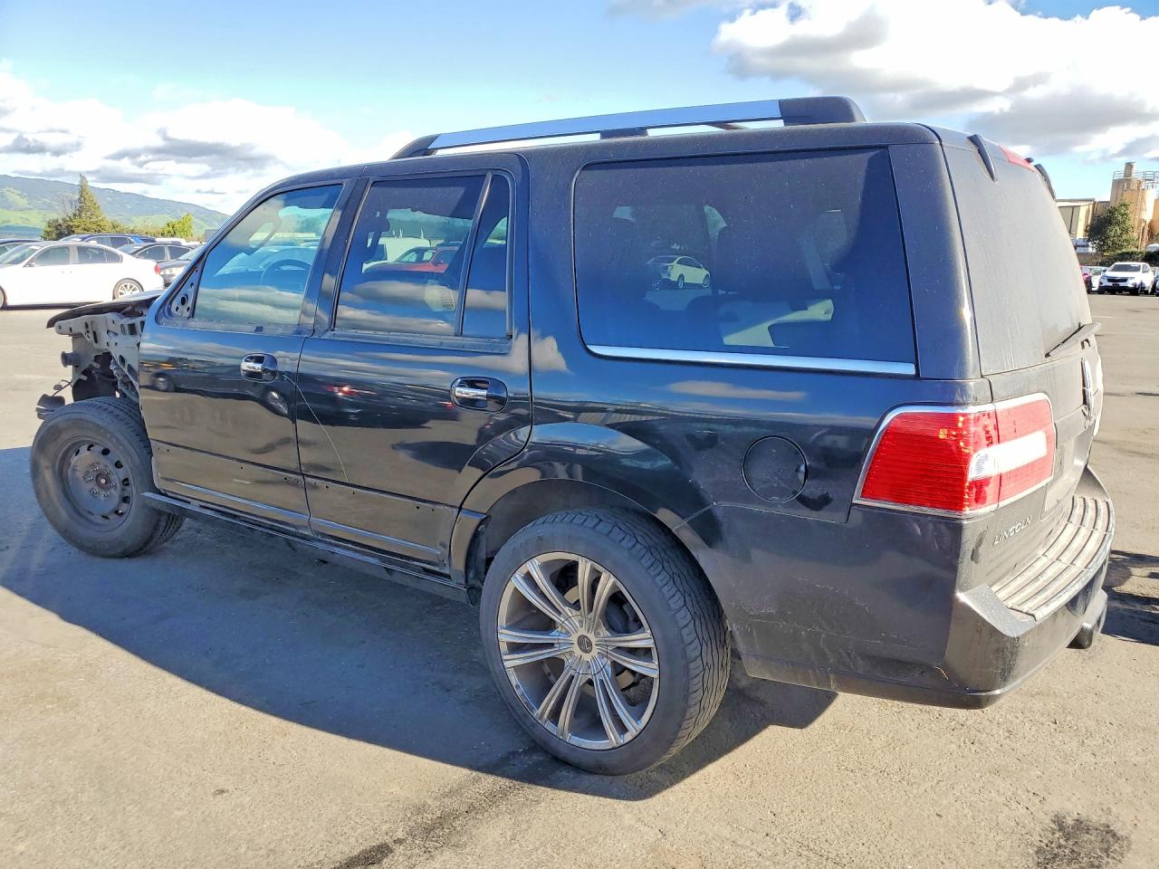 2013 LINCOLN NAVIGATOR photo 3