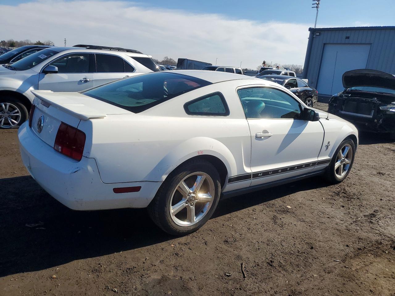 2008 FORD MUSTANG photo 3