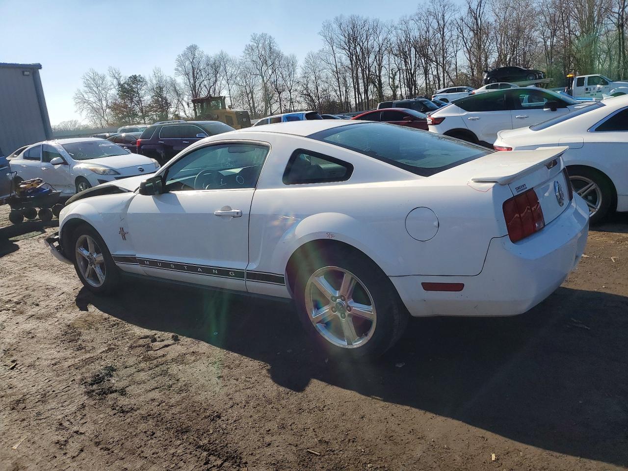 2008 FORD MUSTANG photo 2