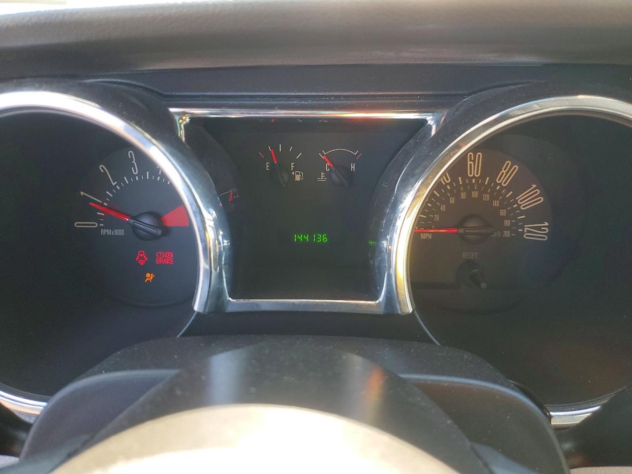 2008 FORD MUSTANG photo 9