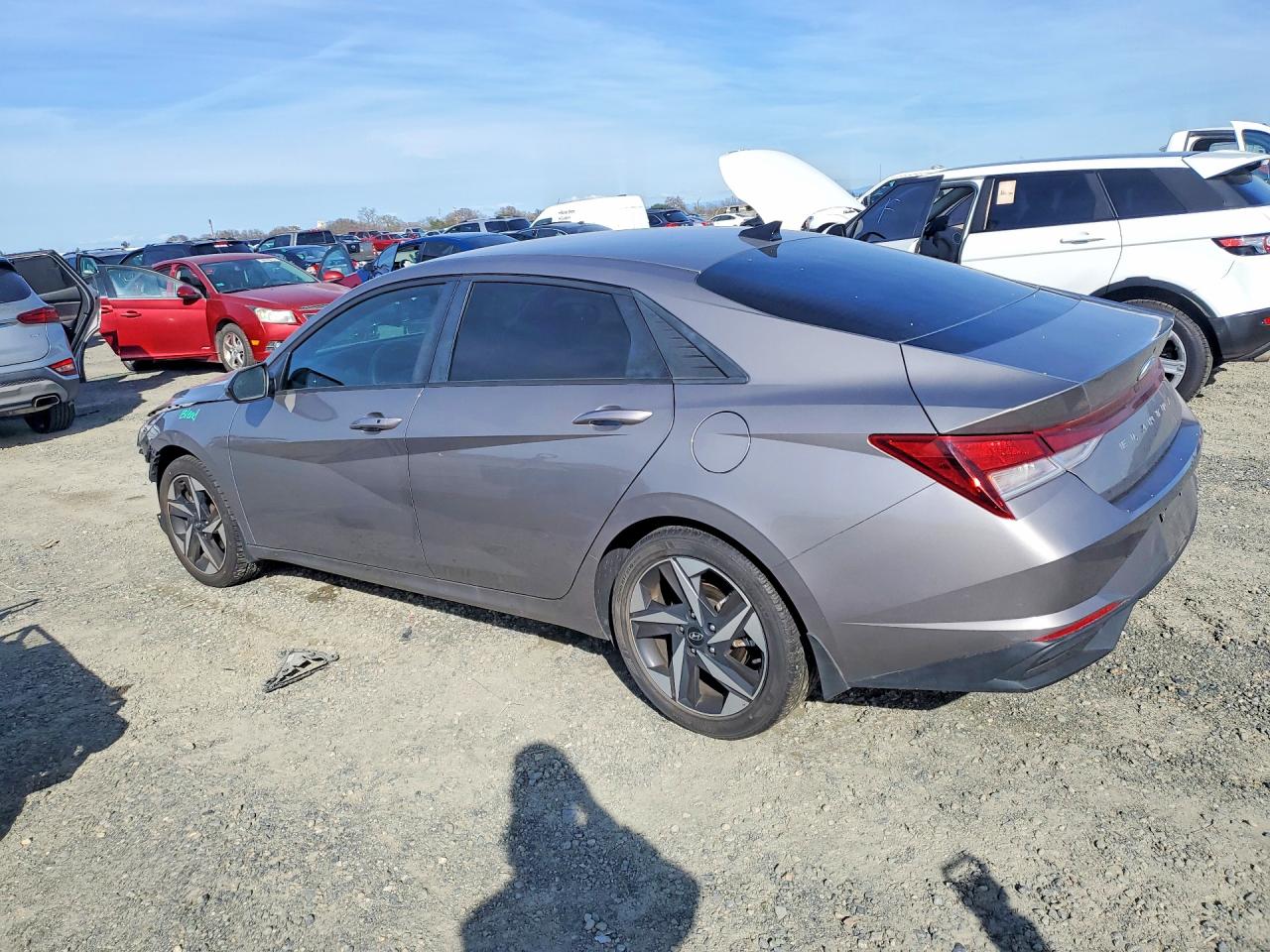 2023 HYUNDAI ELANTRA SEL photo 2