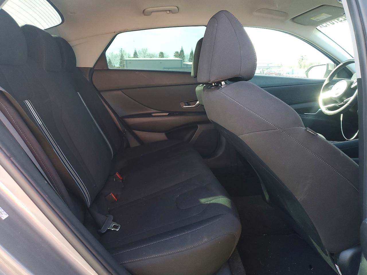 2023 HYUNDAI ELANTRA SEL photo 10