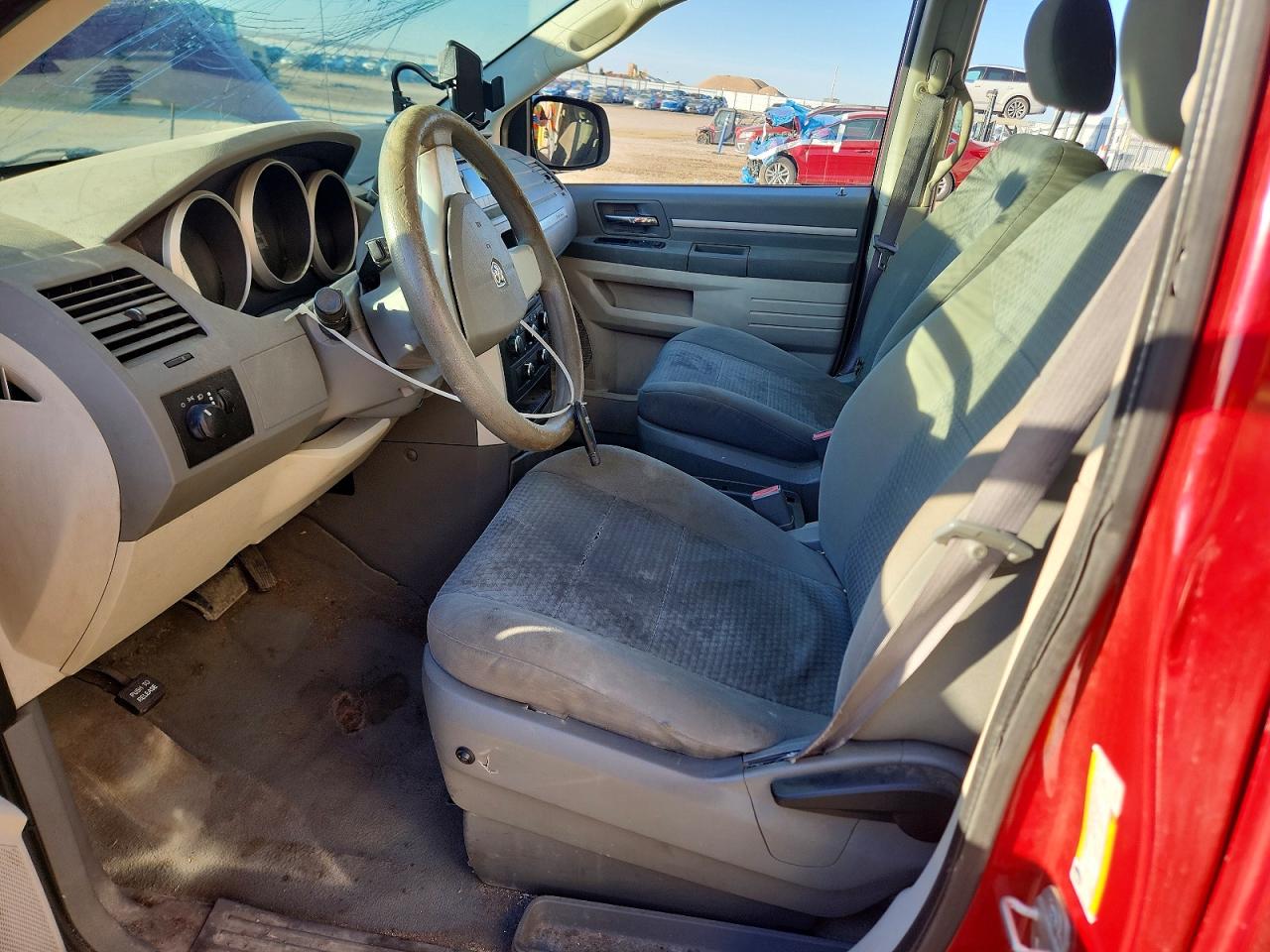 2010 DODGE GRAND CARAVAN SE photo 13