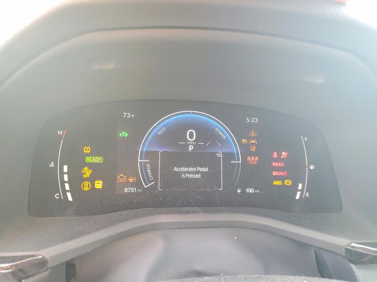2025 TOYOTA CAMRY SE photo 17