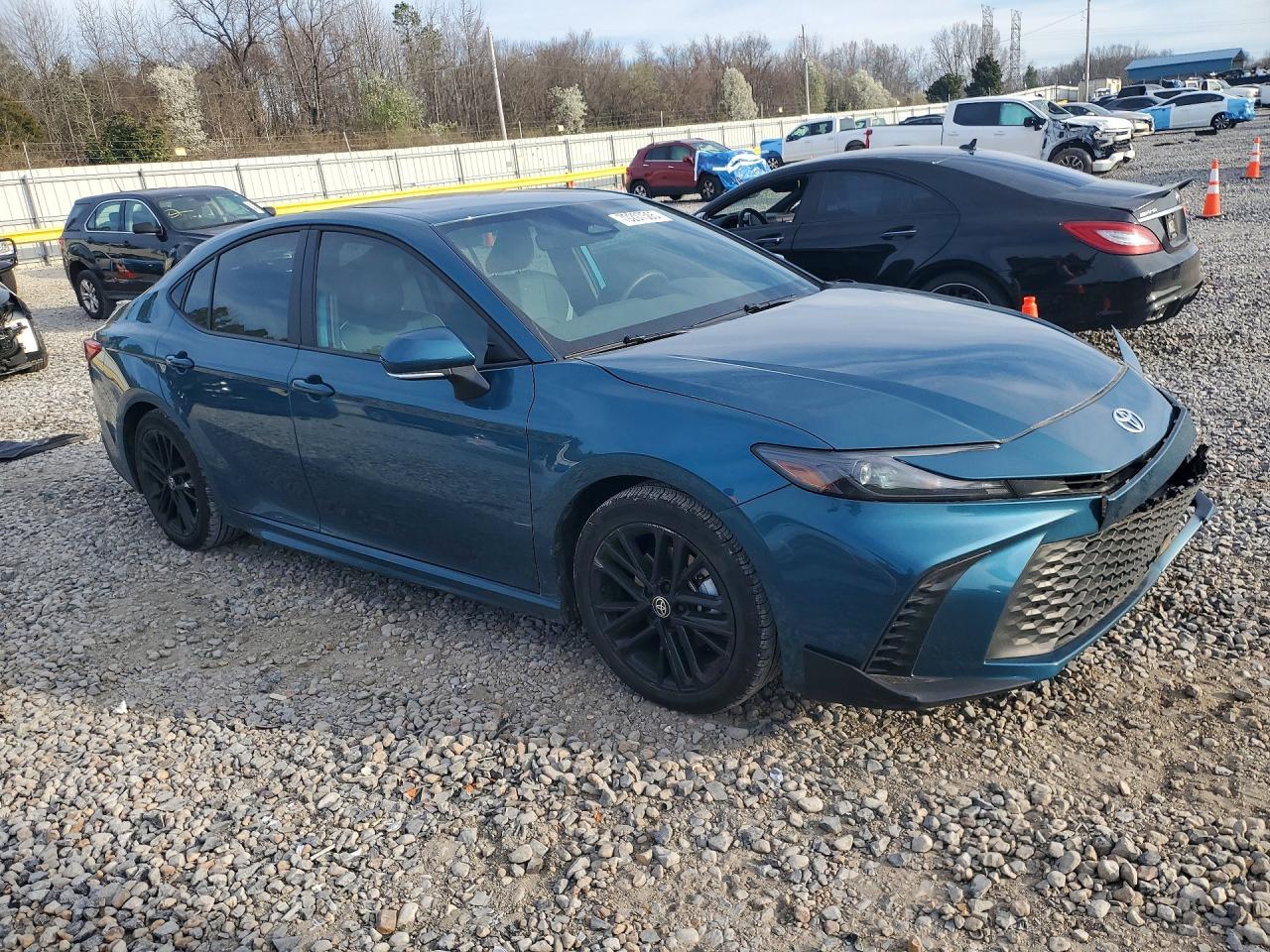 2025 TOYOTA CAMRY SE photo 7