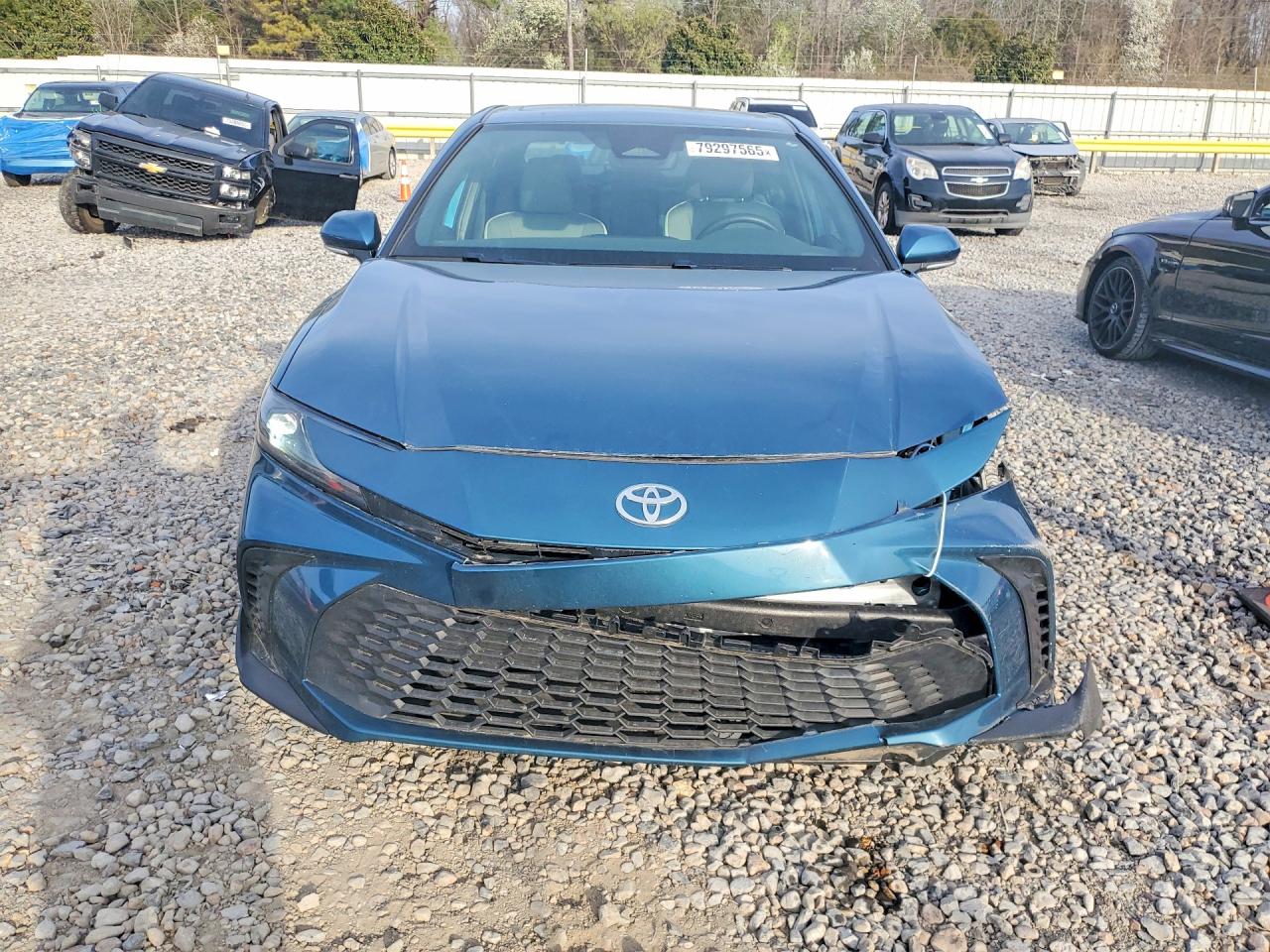 2025 TOYOTA CAMRY SE photo 9