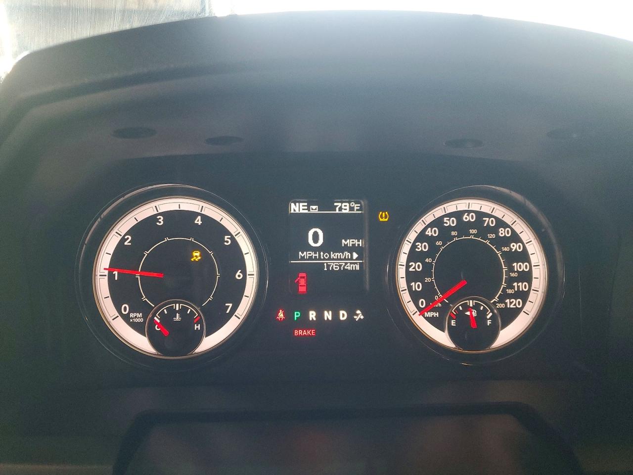 2023 RAM 1500 CLASSIC TRADESMAN photo 25