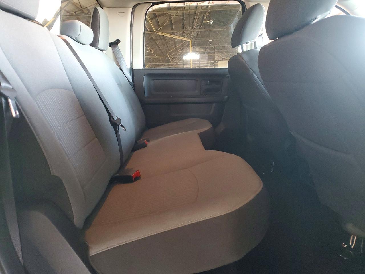2023 RAM 1500 CLASSIC TRADESMAN photo 28