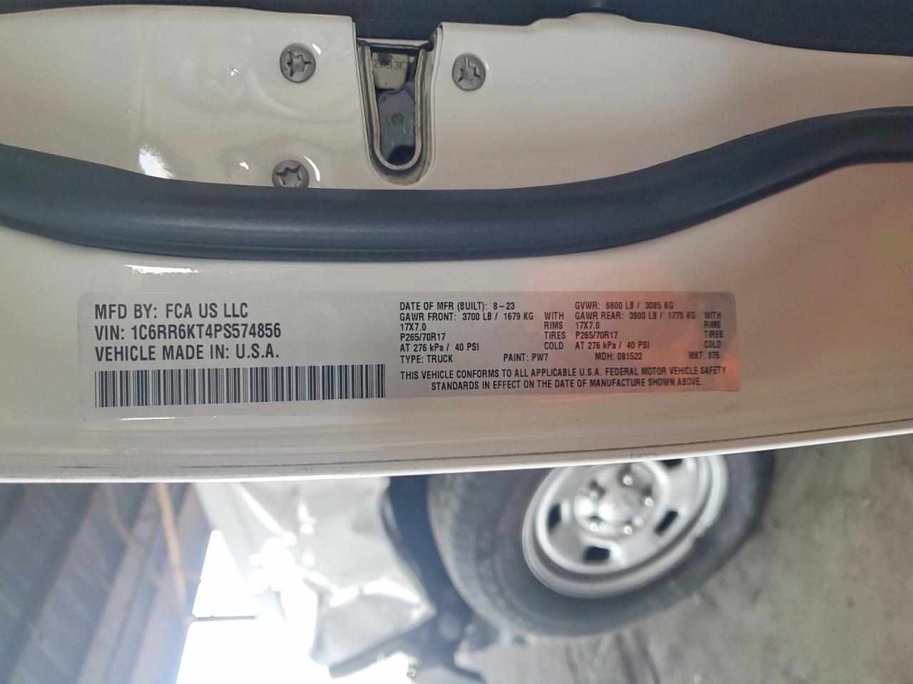 2023 RAM 1500 CLASSIC TRADESMAN photo 34