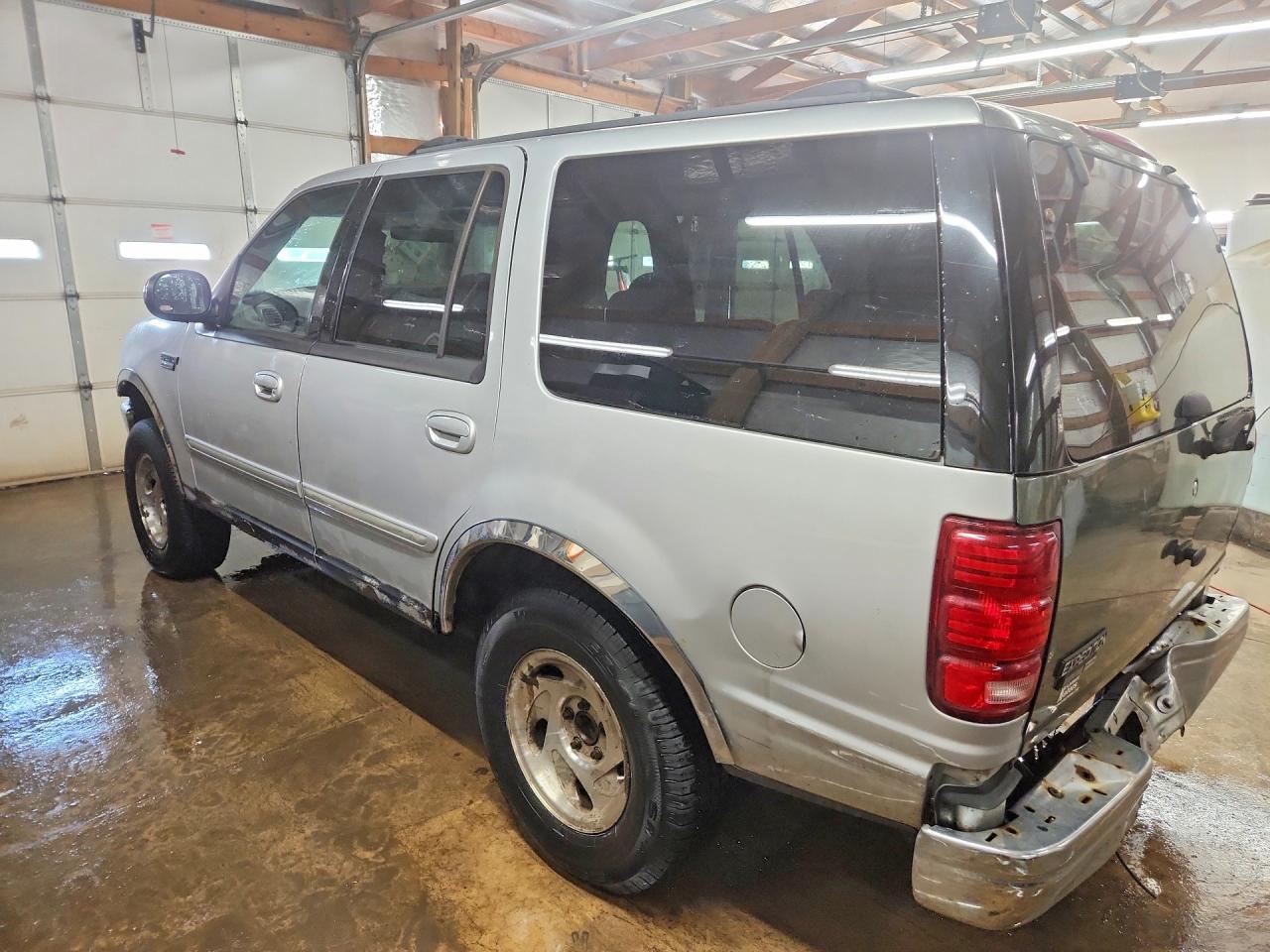 1999 FORD EXPEDITION photo 2