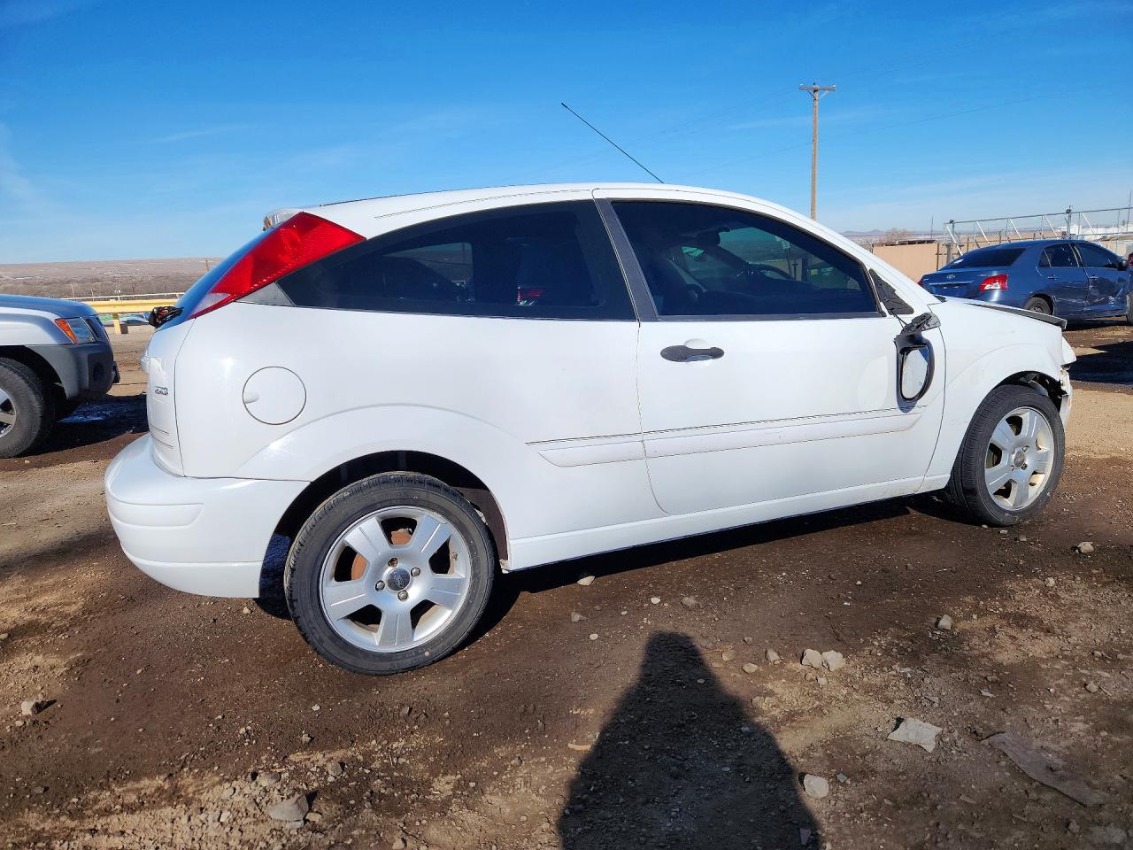 2005 FORD FOCUS ZX3 photo 7