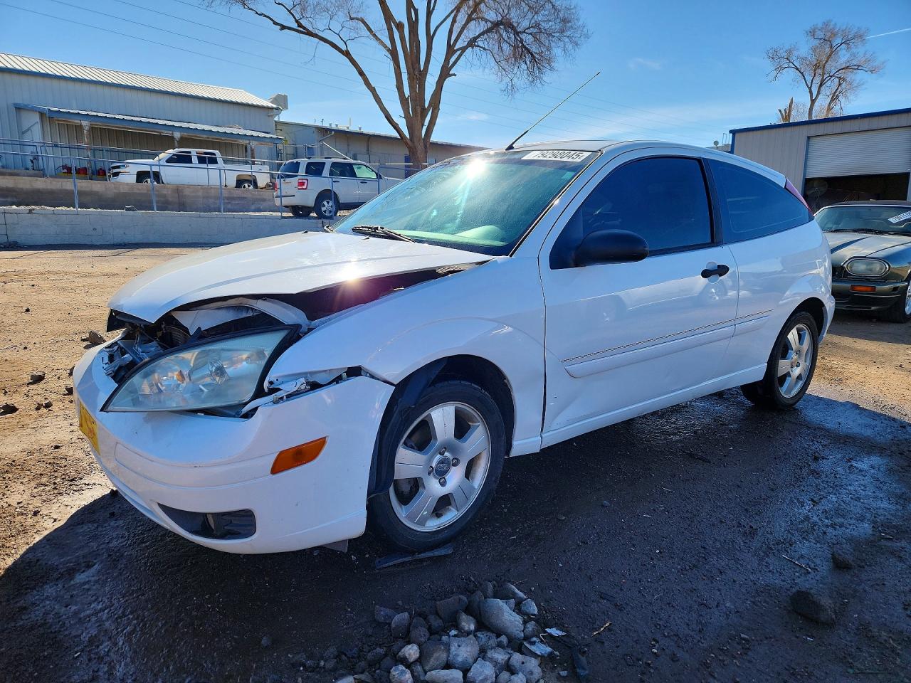 2005 FORD FOCUS