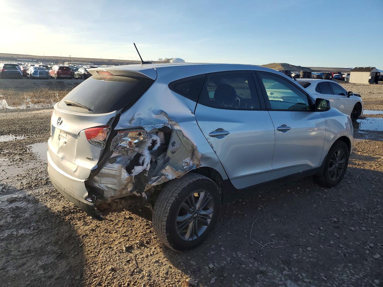 2015 HYUNDAI TUCSON photo 3