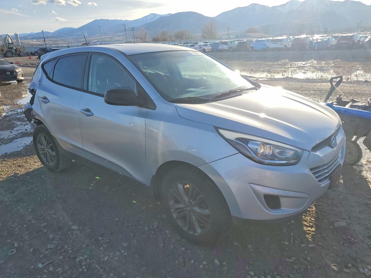 2015 HYUNDAI TUCSON photo 4