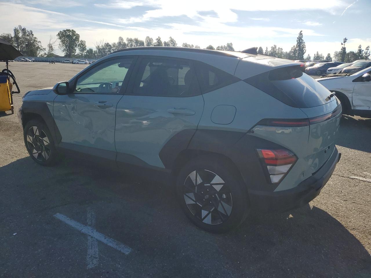 2024 HYUNDAI KONA SEL photo 3