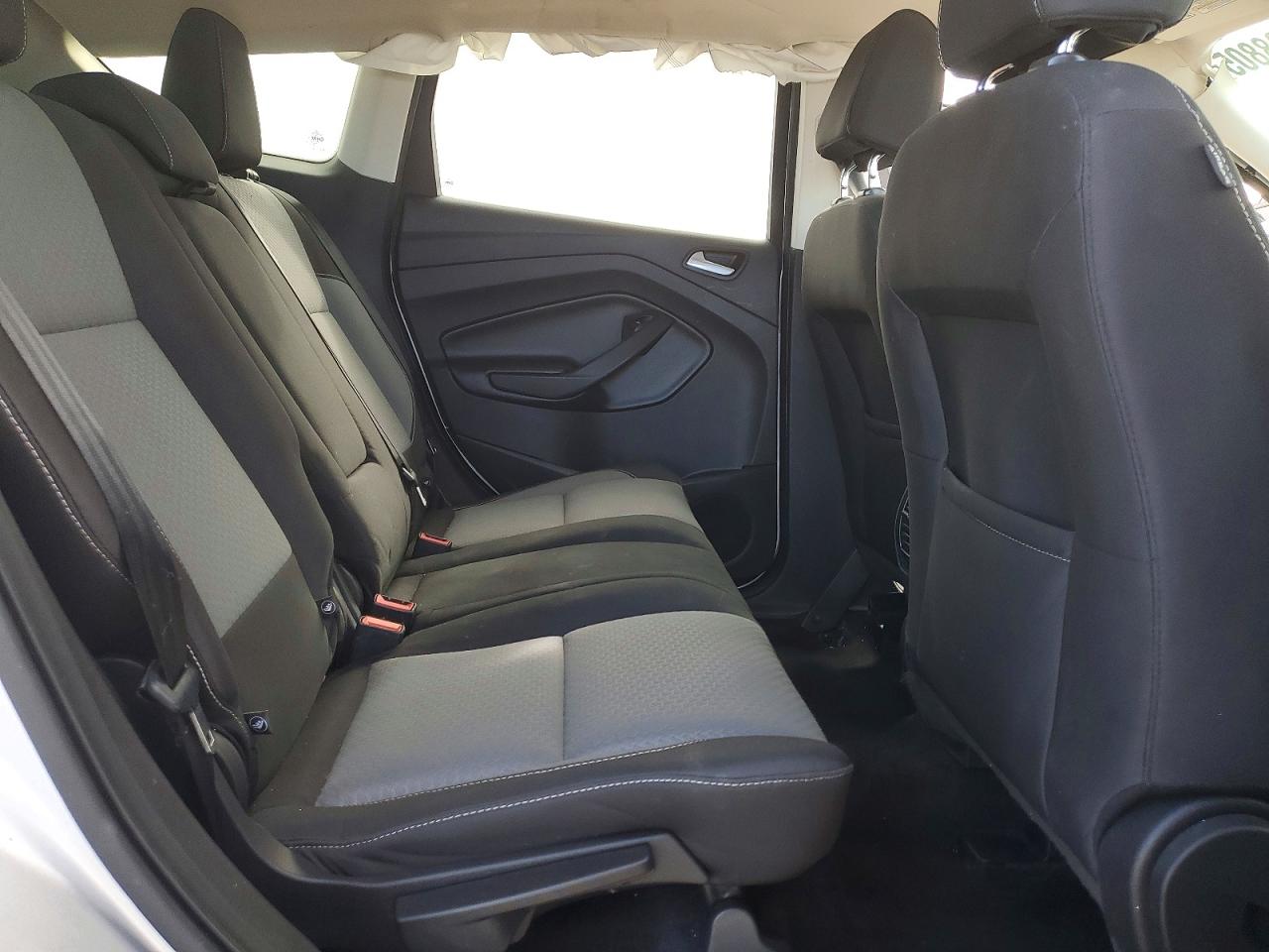 2017 FORD ESCAPE SE photo 11
