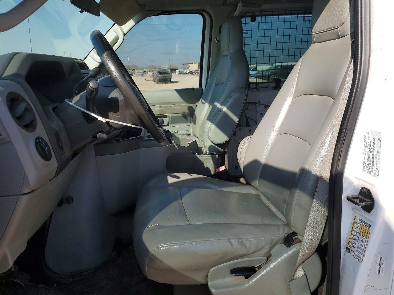 2009 FORD E250 DELIVERY VAN photo 13